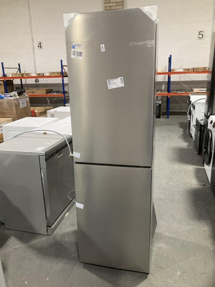 Lot 238  
            Chesterfield SR39 - Collection or Optional Delivery Available 

                
BOSCH FREESTANDING FRIDGE FREEZER IN SILVER MODEL: KGN27NLEAG ORIGINAL RRP- £449 ...