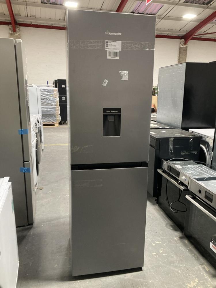 Lot 276  
            Chesterfield SR39 - Collection or Optional Delivery Available 

                
FRIDGEMASTER FREESTANDING FRIDGE FREEZER IN SILVER MODEL: MC55251DES ORIGINAL RRP...