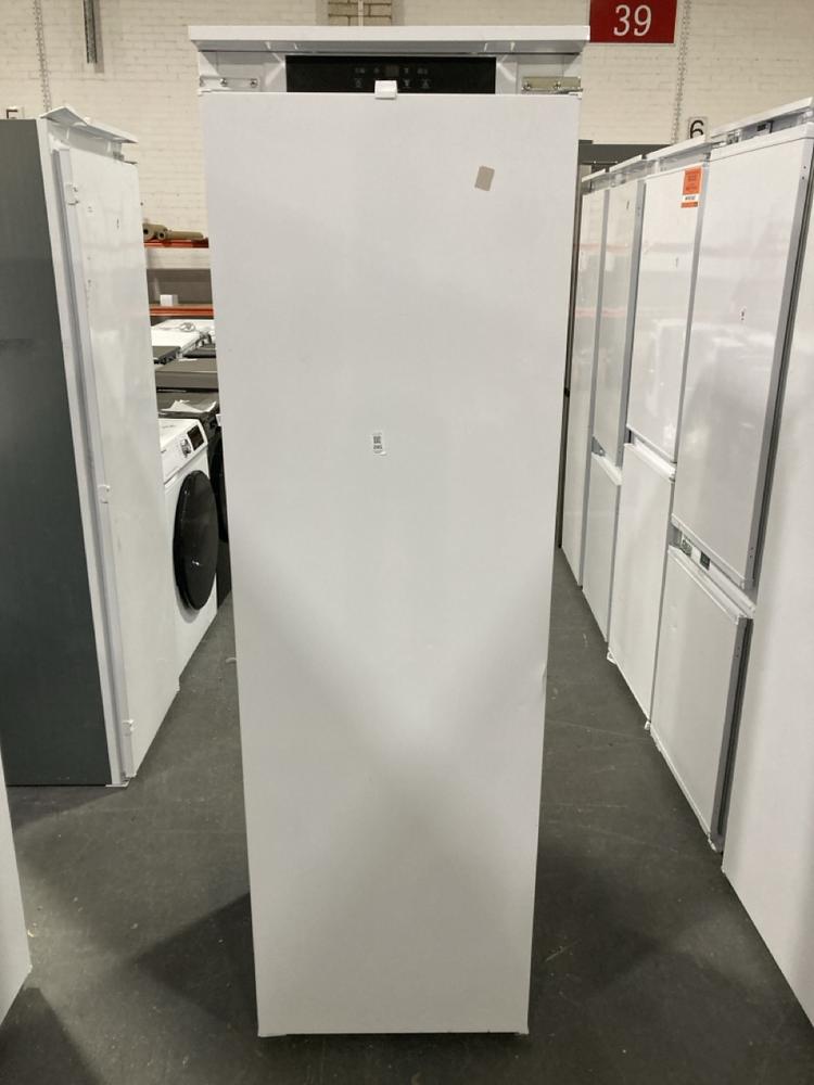 Lot 285  
            Chesterfield SR39 - Collection or Optional Delivery Available 

                
HOTPOINT FULLY INTEGRATED FREEZER IN WHITE MODEL: HF1801EF2UK ORIGINAL RRP- £568 ...