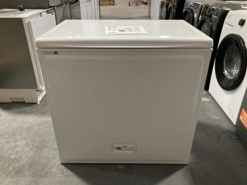 Lot 296  
            Chesterfield SR39 - Collection or Optional Delivery Available 

                
NORFROST CHEST FREEZER IN WHITE MODEL: C2AEWC (LOCATION: B6)