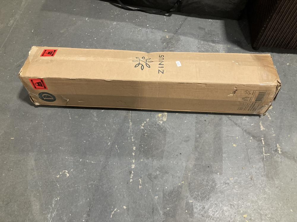 Lot 313  
            Chesterfield SR39 - Collection or Optional Delivery Available 

                
ZINUS DOUBLE MEMORY FOAM MATTRESS MODEL: AK-MSSAA3-06D (LOCATION: B6)