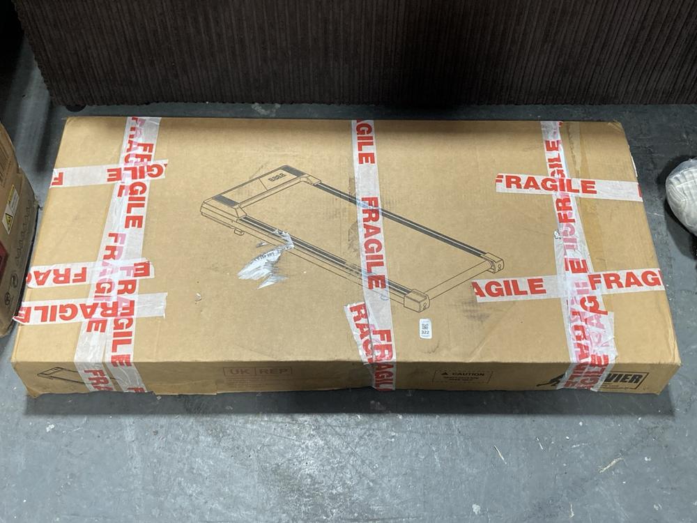 Lot 322  
            Chesterfield SR39 - Collection or Optional Delivery Available 

                
MOTORISED TREADMILL IN BLACK MODEL: CW1 (LOCATION: B6)