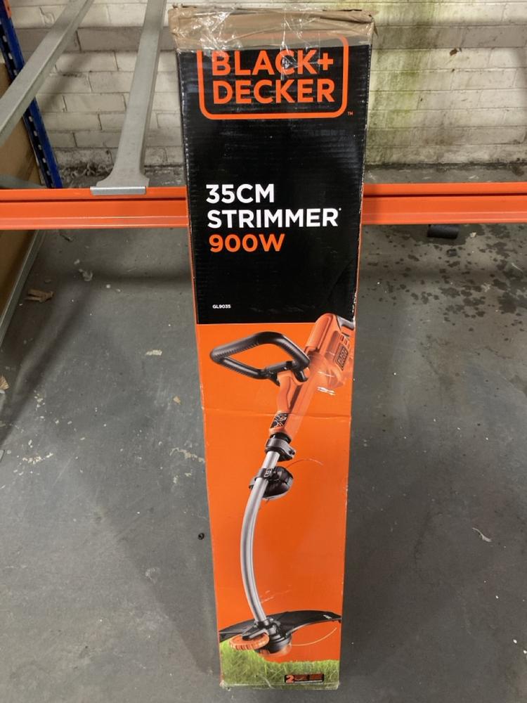 Lot 382  
            Chesterfield SR39 - Collection or Optional Delivery Available 

                
BLACK+DECKER 35CM TRIMMER 900W (LOCATION: B RACKING)