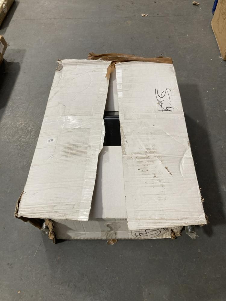 Lot 389  
            Chesterfield SR39 - Collection or Optional Delivery Available 

                
WHEEL BARROW IN BLACK (LOCATION: B RACKING)