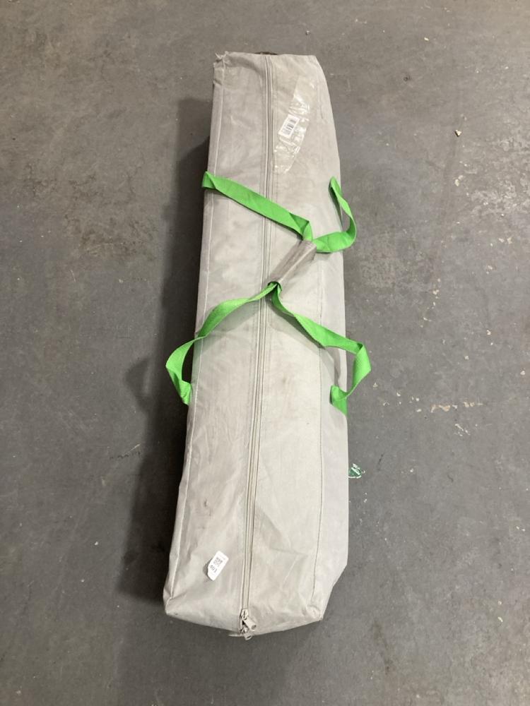 Lot 401  
            Chesterfield SR39 - Collection or Optional Delivery Available 

                
VOUTNOT POP UP 3 X 3M GAZEBO IN WHITE (LOCATION: B RACKING)