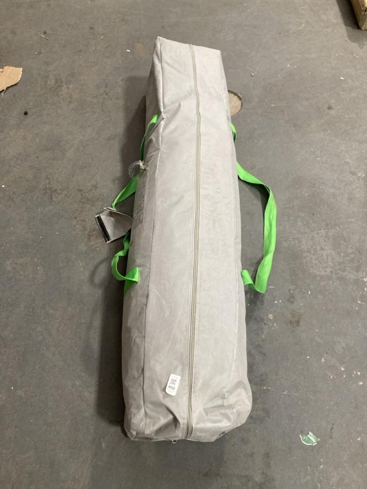 Lot 402  
            Chesterfield SR39 - Collection or Optional Delivery Available 

                
VOUNOT POP UP GAZEBO IN GREY (LOCATION: B RACKING)