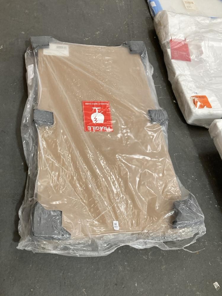 Lot 464  
            Chesterfield SR39 - Collection or Optional Delivery Available 

                
ETON 600 X 1200MM RADIATOR IN WHITE (LOCATION: A RACKING )