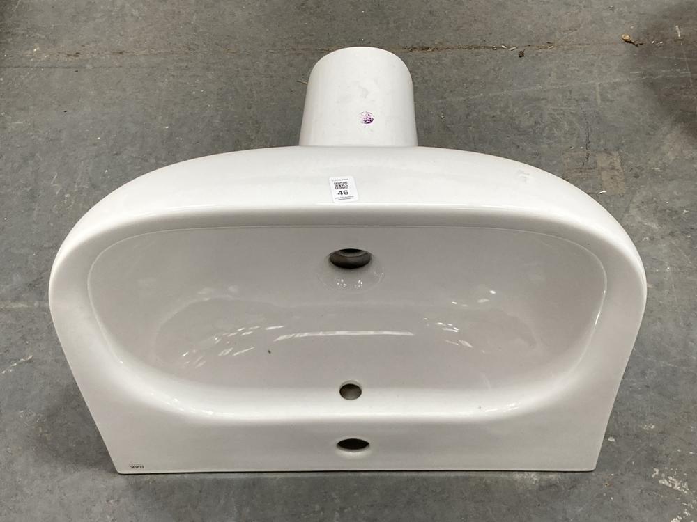 Lot 46  
            Chesterfield SR39 - Collection 

                
RAK BASIN & PEDESTAL 500MM - ORIGINAL RRP £256 (LOCATION: B1)