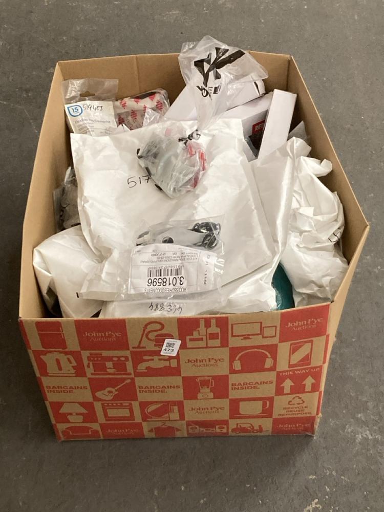 Lot 473  
            Chesterfield SR39 - Collection or Optional Delivery Available 

                
BOX OF ASSORTED BATHROOM ITEMS TO INCLUDE FLEXIBLE TOP CONNECTOR (LOCATION: A RAC...