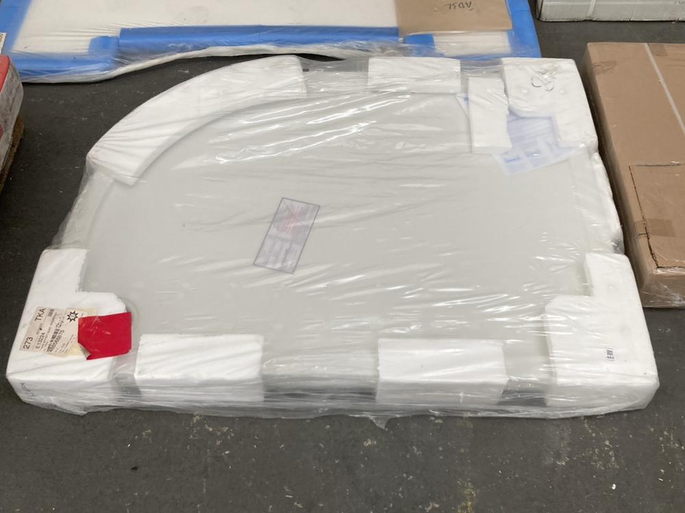 Lot 482  
            Chesterfield SR39 - Collection 

                
1200 X 900MM SHOWER TRAY IN WHITE (COLLECTION ONLY) (LOCATION: A8)