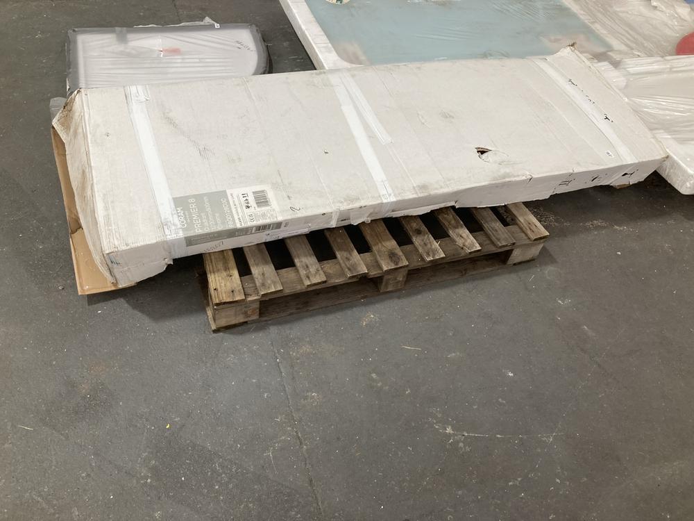 Lot 484  
            Chesterfield SR39 - Collection 

                
CORAM SHOWERS PREMIER 8 QUADRANT 1200 X 800MM IN CHROME ORIGINAL RRP- £500 (COLLE...