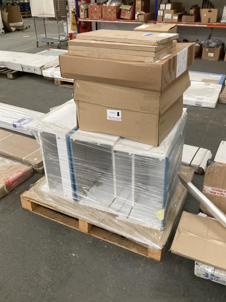 Lot 492  
            Chesterfield SR39 - Collection or Optional Delivery Available 

                
PALLET OF ASSORTED BATHROOM ITEMS TO INCLUDE VANITY DRAWER FRONT 600MM (LOCATION:...