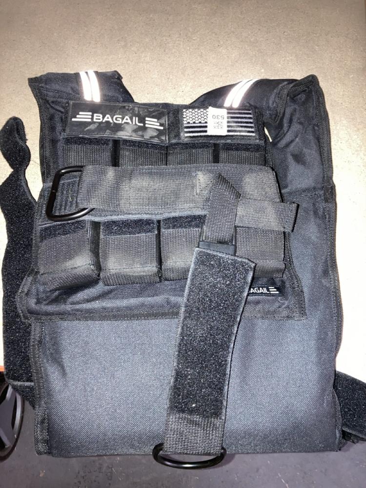 Lot 530  
            Chesterfield SR39 - Collection or Optional Delivery Available 

                
BAGAIL WEIGHTED VEST IN BLACK (LOCATION: A RACKING)