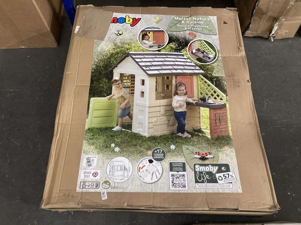 Lot 547  
            Chesterfield SR39 - Collection or Optional Delivery Available 

                
SMOBY MAISON NATURE AND CUISINE NATURE PLAYHOUSE AND KITCHEN ORIGINAL RRP- £155 (...