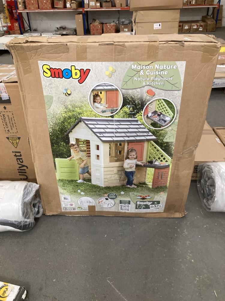 Lot 567  
            Chesterfield SR39 - Collection or Optional Delivery Available 

                
SMOBY MAISON NATURE AND CUISINE NATURE PLAYHOUSE AND KITCHEN ORIGINAL RRP- £155 (...