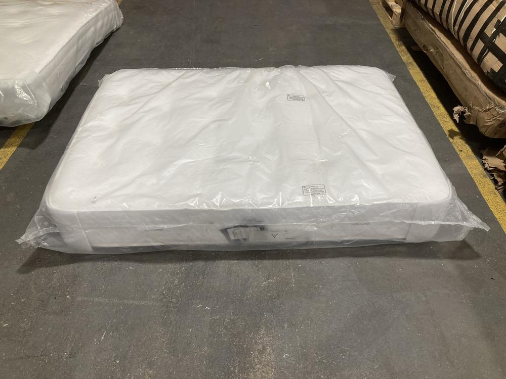 Lot 595  
            Chesterfield SR39 - Collection or Optional Delivery Available 

                
DOUBLE MATTRESS IN WHITE (LOCATION: A7)