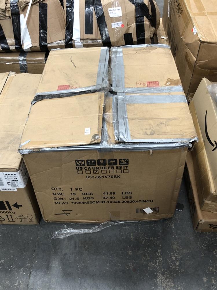 Lot 609  
            Chesterfield SR39 - Collection or Optional Delivery Available 

                
HOMCOM CHAIR IN BLACK (LOCATION: A6)