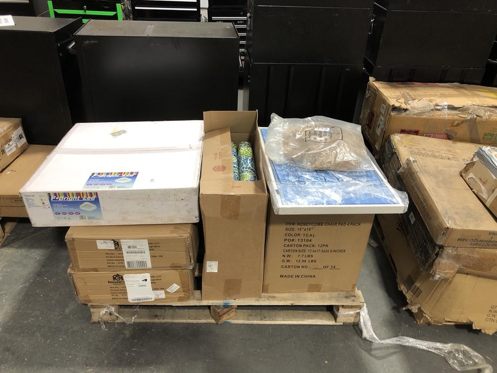 Lot 614  
            Chesterfield SR39 - Collection or Optional Delivery Available 

                
PALLET OF ASSORTED ITEMS TO INCLUDE OUTDOOR FURNITURE CUSHION (LOCATION: A5) (KER...