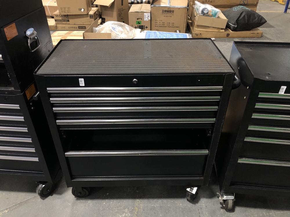 Lot 625  
            Chesterfield SR39 - Collection or Optional Delivery Available 

                
6 DRAWER WHEELED TOOL CHEST IN BLACK (LOCATION: A4)