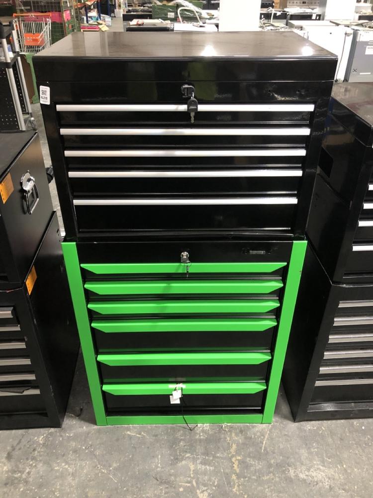 Lot 628  
            Chesterfield SR39 - Collection or Optional Delivery Available 

                
5 DRAWER TOOL CHEST IN BLACK TO INCLUDE 6 DRAWER TOOL CHEST IN GREEN (LOCATION: A4)