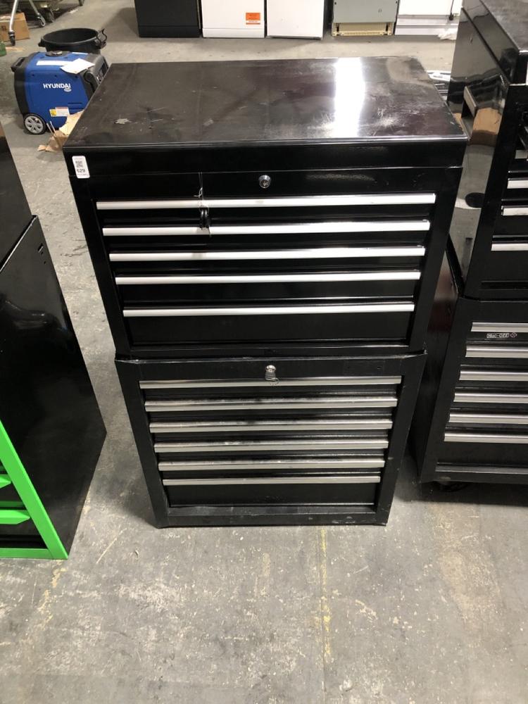 Lot 629  
            Chesterfield SR39 - Collection or Optional Delivery Available 

                
5 DRAWER TOOL CHEST IN BLACK TO INCLUDE 6 DRAWER TOOL CHEST IN BLACK (LOCATION: A4)