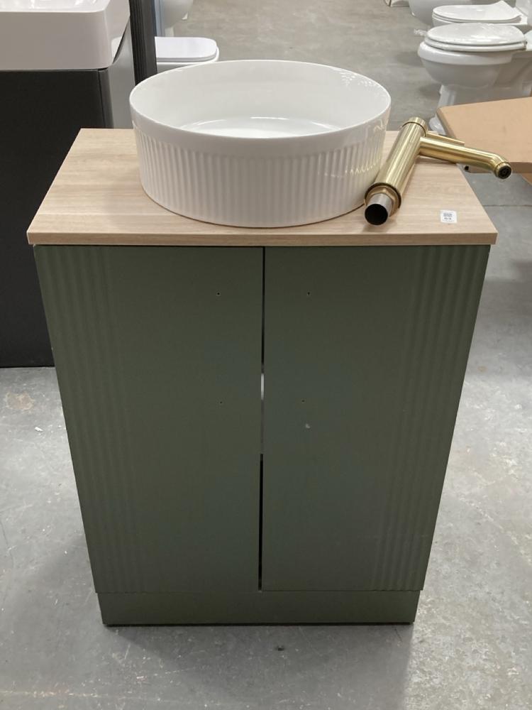 Lot 63  
            Chesterfield SR39 - Collection 

                
600MM SATIN GREEN FLOOR STANDING BASIN UNIT WITH OAK WORKTOP & BRUSHED BRASS HIGH...