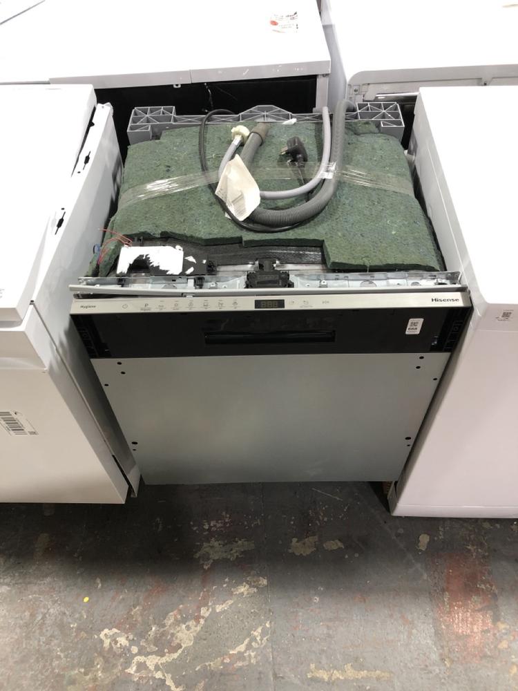Lot 668  
            Chesterfield SR39 - Collection or Optional Delivery Available 

                
HISENSE FULLY INTEGRATED DISHWASHER IN SILVER MODEL: HV643D90UK ORIGINAL RRP- £44...