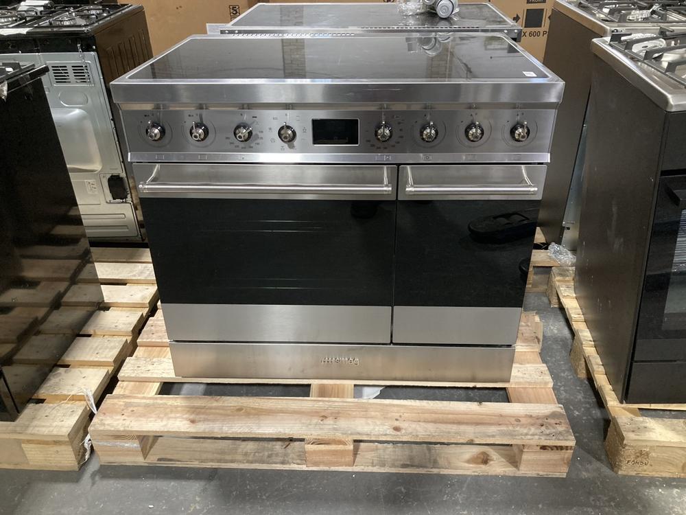 Lot 705  
            Chesterfield SR39 - Collection or Optional Delivery Available 

                
SMEG 90CM ELECTRIC INDUCTION RANGE COOKER MODEL: C92IMX2 ORIGINAL RRP- £1700 (LOC...