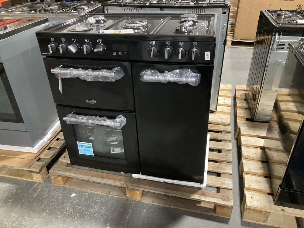 Lot 707  
            Chesterfield SR39 - Collection or Optional Delivery Available 

                
BELLING FARMHOUSE 90CM DUAL FUEL RANGE COOKER IN BLACK MODEL: BELRCAFARMHOUSE90DF...
