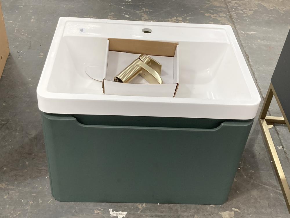 Lot 70  
            Chesterfield SR39 - Collection 

                
MATT SAGE GREEN WALL HUNG 1 DRAWER VANITY UNIT WITH CERAMIC BASIN & BRUSHED BRASS...
