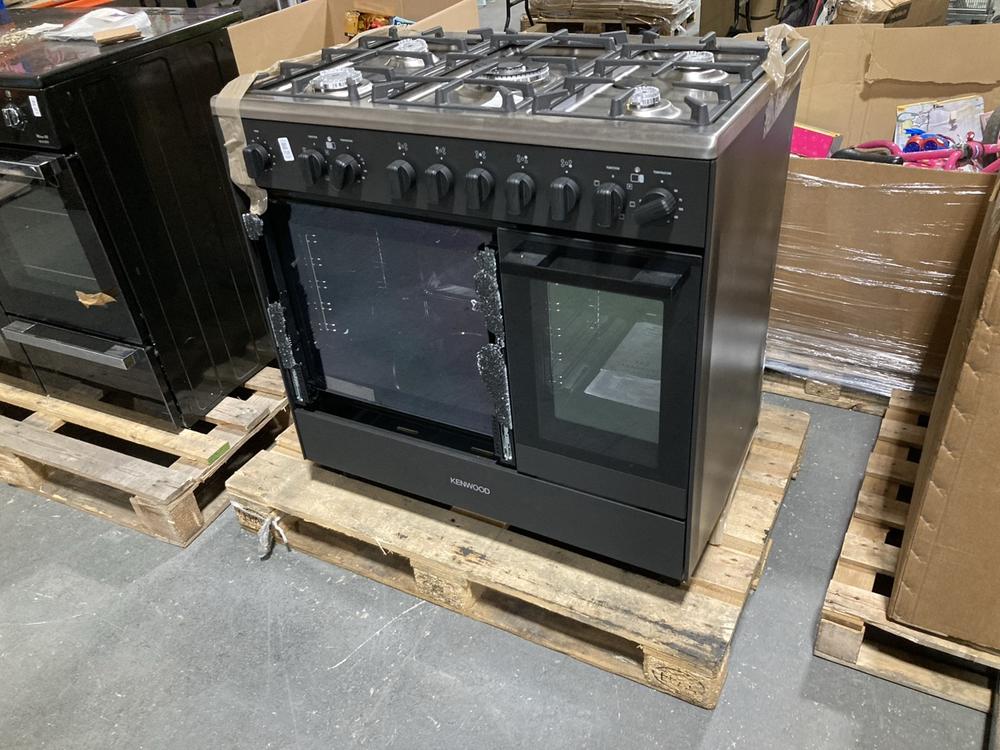 Lot 719  
            Chesterfield SR39 - Collection or Optional Delivery Available 

                
KENWOOD 90CM DUAL FUEL RANGE COOKER IN BLACK MODEL: CK600DF (DAMAGED) ORIGINAL RR...