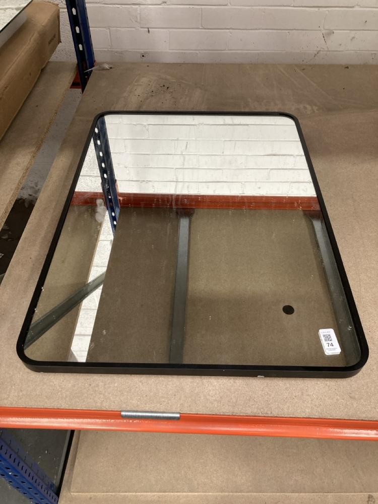 Lot 74  
            Chesterfield SR39 - Collection 

                
BLACK 500 X 700 LED SQUARE MIRROR - ORIGINAL RRP £325 (LOCATION: B1)
