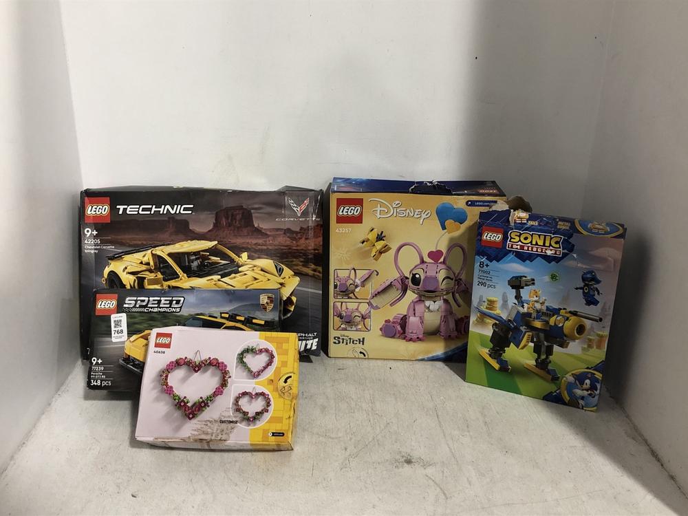 Lot 768  
            Chesterfield SR39 - Collection or Optional Delivery Available 

                
5 X LEGO ITEMS TO INCLUDE LEGO SPEED CHAMPIONS PORSCHE (LOCATION: AR)