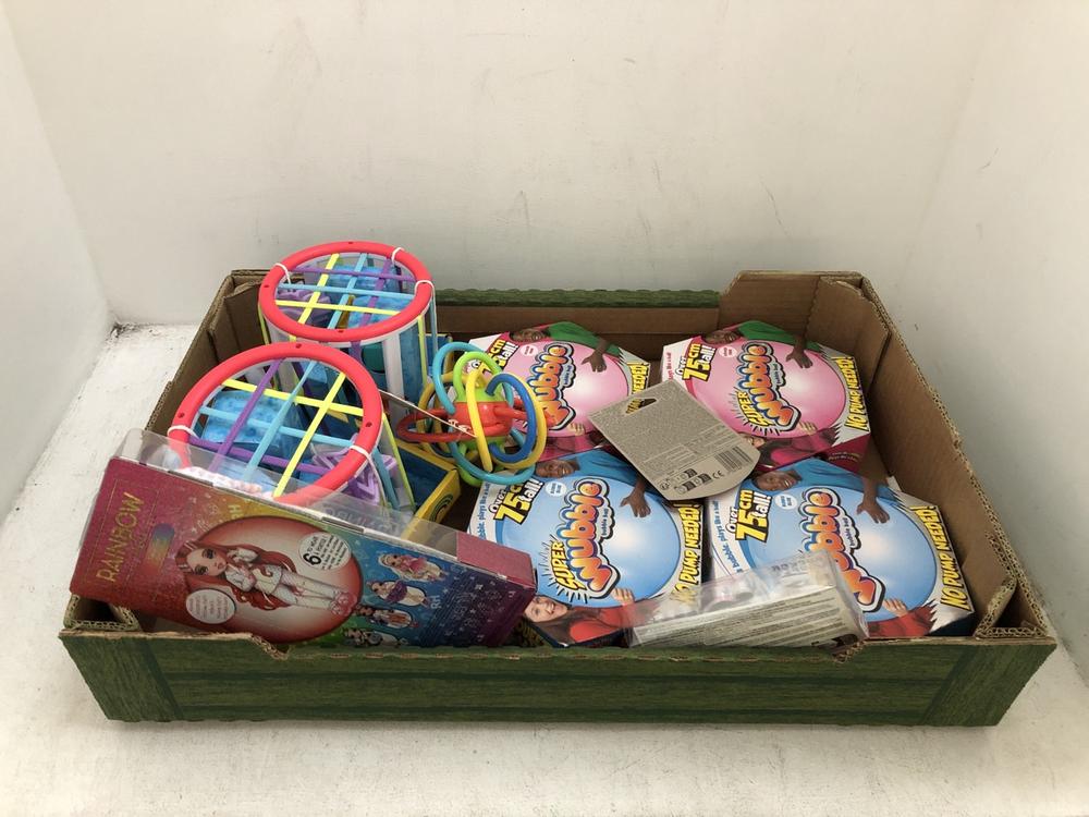Lot 789  
            Chesterfield SR39 - Collection or Optional Delivery Available 

                
BOX OF APPROX 10 X TOYS TO INCLUDE SUPER WUBBLE BUBBLE BALL OVER 75CM TALL (LOCAT...