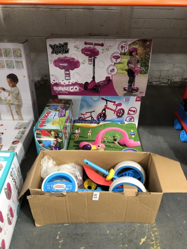 Lot 808  
            Chesterfield SR39 - Collection or Optional Delivery Available 

                
5 X ASSORTED ITEMS TO INCLUDE BESTWAY FLAMINGO FUN WATER TOY (LOCATION: AR)