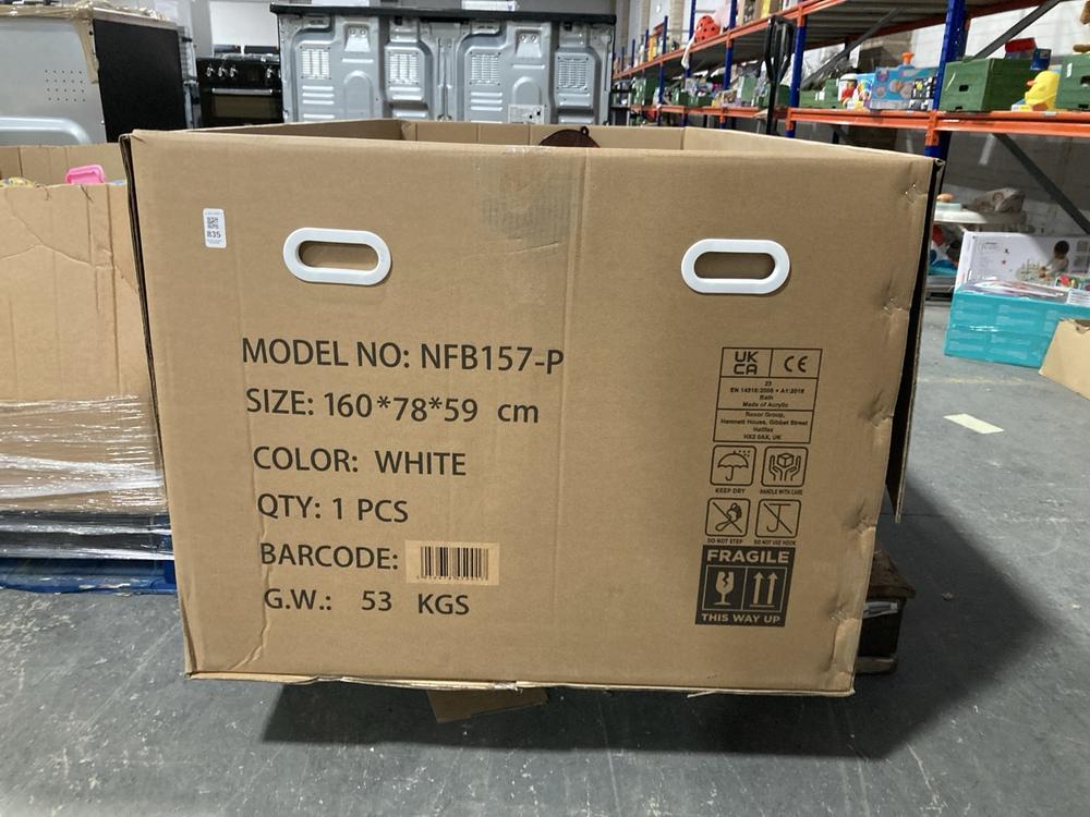 Lot 835  
            Chesterfield SR39 - Collection or Optional Delivery Available 

                
PALLET OF ASSORTED ITEMS TO INCLUDE HYPRO BADMINTON SET (LOCATION: A2) (KERBSIDE ...