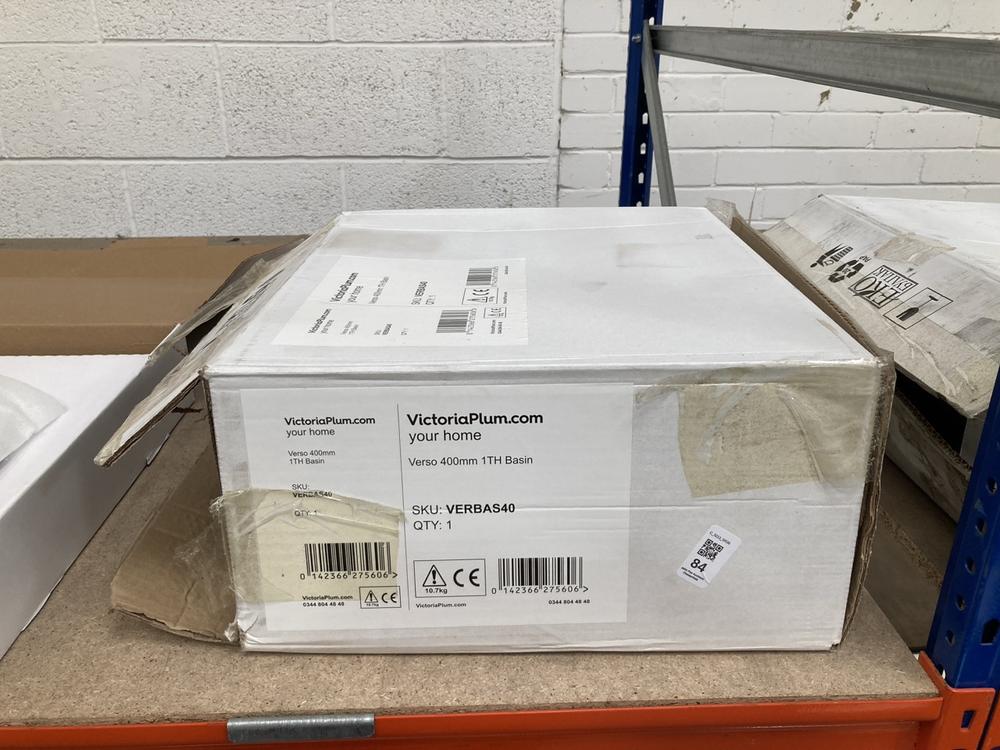 Lot 84  
            Chesterfield SR39 - Collection 

                
VICTORIAPLUM VERSO 400MM WIDTH X 350 MM LENGTH 1TH BASIN IN WHITE - ORIGINAL RRP ...