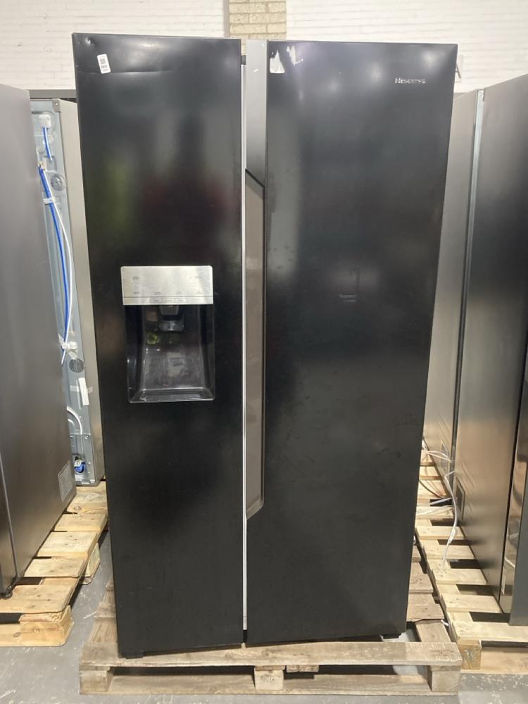Lot 869  
            Chesterfield SR39 - Collection or Optional Delivery Available 

                
HISENSE FREESTANDING AMERICAN STYLE FRIDGE FREEZER IN BLACK MODEL: RS694N4TB1 ORI...