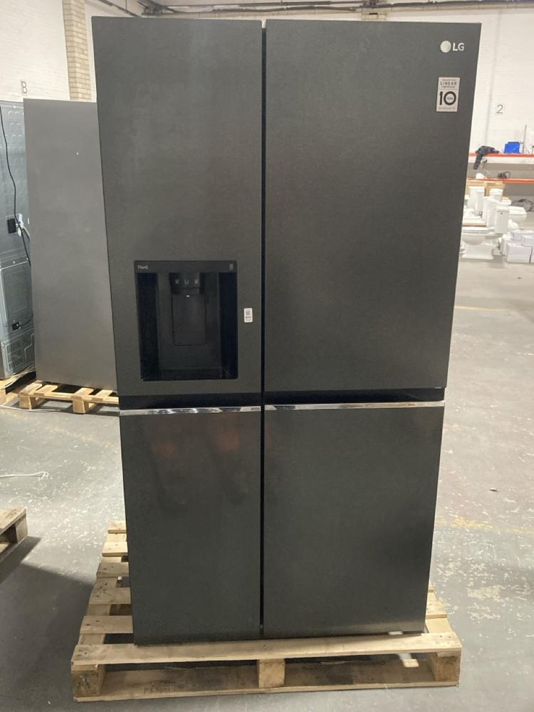 Lot 870  
            Chesterfield SR39 - Collection or Optional Delivery Available 

                
LG THINQ FREESTANDING AMERICAN STYLE FRIDGE FREEZER IN BLACK MODEL: GSLV71MCTD OR...