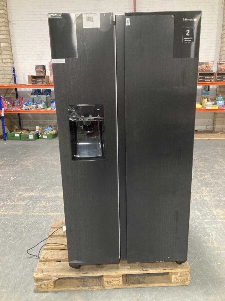 Lot 883  
            Chesterfield SR39 - Collection or Optional Delivery Available 

                
HISENSE FREESTANDING AMERICAN STYLE FRIDGE FREEZER IN BLACK MODEL: RS694N4TB1 ORI...