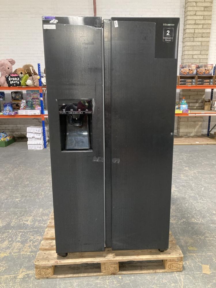 Lot 884  
            Chesterfield SR39 - Collection or Optional Delivery Available 

                
HISENSE FREESTANDING AMERICAN STYLE FRIDGE FREEZER IN BLACK MODEL: RS694N4TFE ORI...