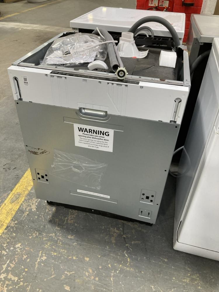 Lot 894  
            Chesterfield SR39 - Collection or Optional Delivery Available 

                
LOGIK FULLY INTEGRATED DISHWASHER IN WHITE MODEL: LID60W23 ORIGINAL RRP- £259 (LO...