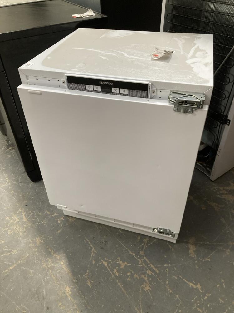 Lot 906  
            Chesterfield SR39 - Collection or Optional Delivery Available 

                
KENWOOD FULLY INTEGRATED REFRIGERATOR IN WHITE MODEL: KIR60W25 ORIGINAL RRP- £249...