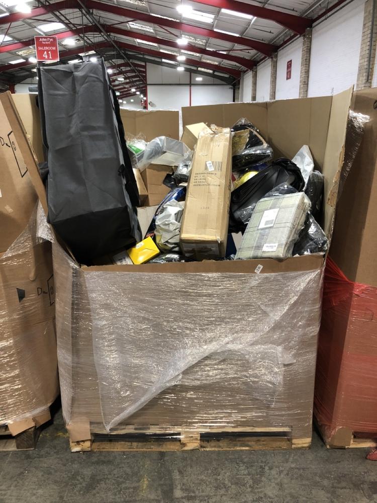 Lot 960  
            Chesterfield SR39 - Collection or Optional Delivery Available 

                
PALLET OF ASSORTED ITEMS TO INCLUDE 117 X 183CM EYELET CURTAINS (LOCATION: SR41) ...