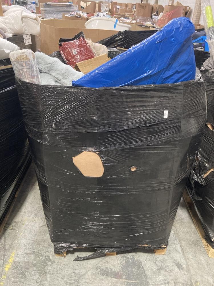 Lot 976  
            Chesterfield SR39 - Collection or Optional Delivery Available 

                
PALLET OF ASSORTED ITEMS TO INCLUDE EDGE WINDOW WIPER (LOCATION: SR41) (KERBSIDE ...