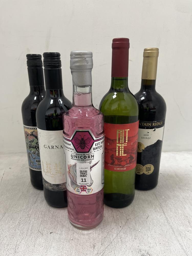 Lot 11  
            Chesterfield SR40 - Collection or Optional Delivery Available 

                
5 X ASSORTED BOTTLES TO INCLUDE ZYMURGORIUM UNICORN PREMIUM GIN LIQUEUR, RICK STE...