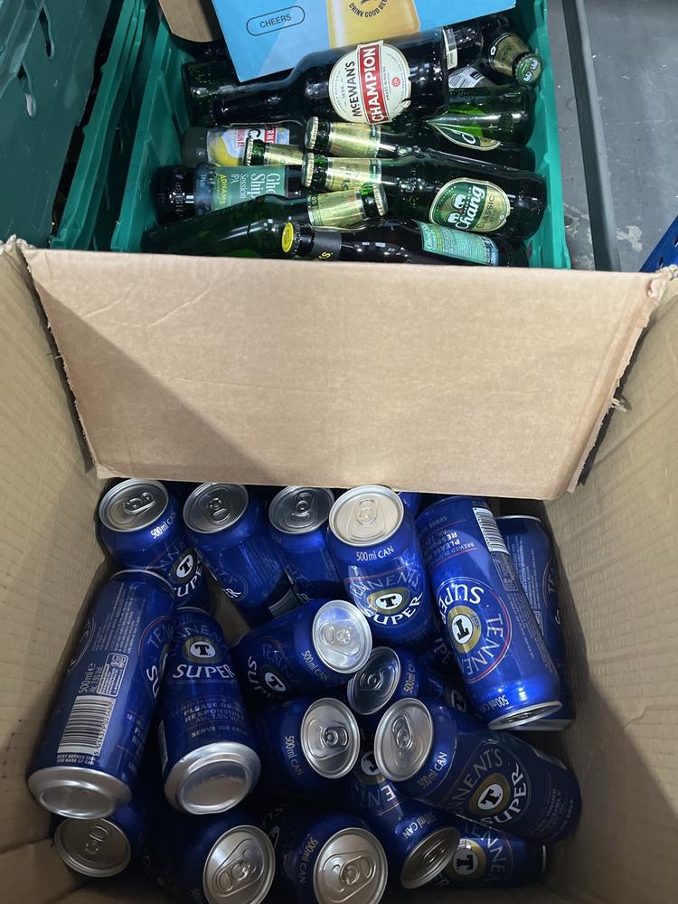 Lot 56  
            Chesterfield SR40 - Collection 

                
QTY OF BEERS TO INCLUDE TENNANTS SUPER, CHANG AND MCEWANS (18+. ID WILL BE REQUIR...