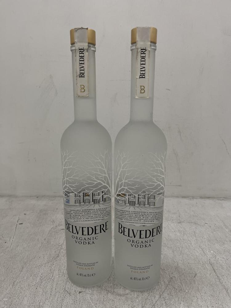 Lot 72  
            Chesterfield SR40 - Collection or Optional Delivery Available 

                
2 X BOTTLES OF BELVEDERE ORGANIC VODKA 70CL ABV 40% (LOCATION: SR40)(18+. ID WILL...