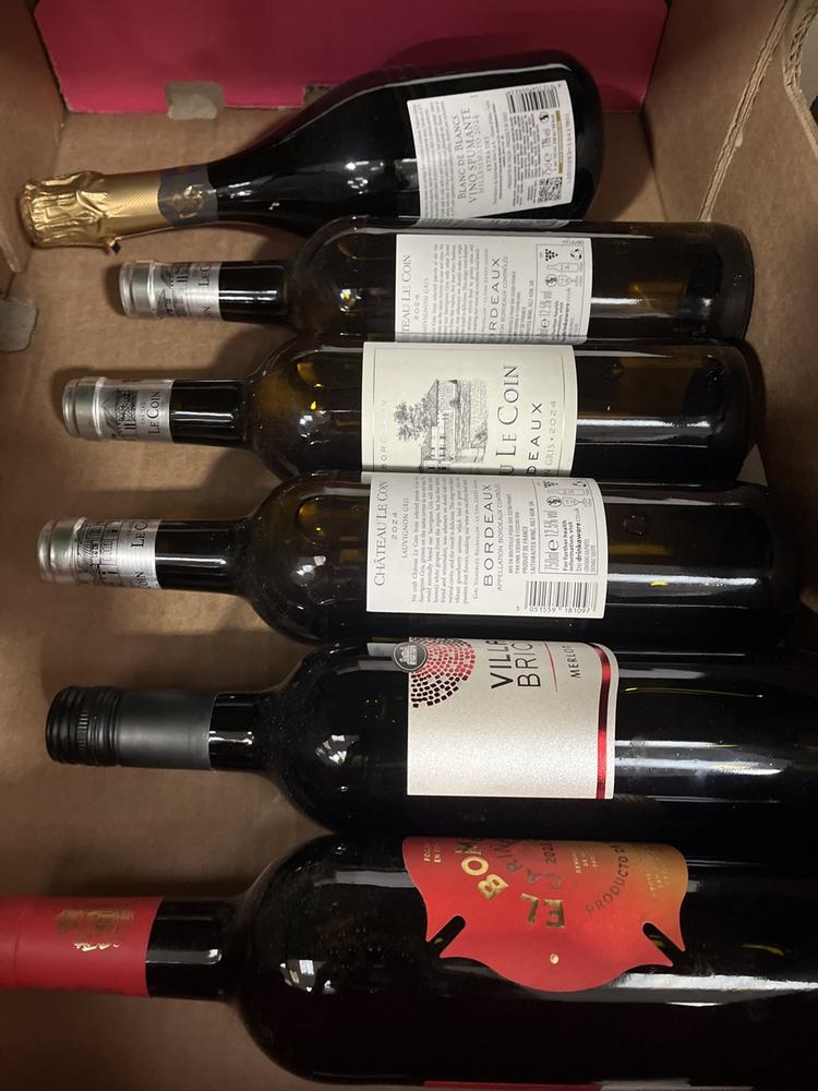 Lot 83  
            Chesterfield SR40 - Collection or Optional Delivery Available 

                
6 X ASSORTED BOTTLES OF WINE TO INCLUDE EL BOMBERO, GIORDANO, CHATEAU LE COIN AND...