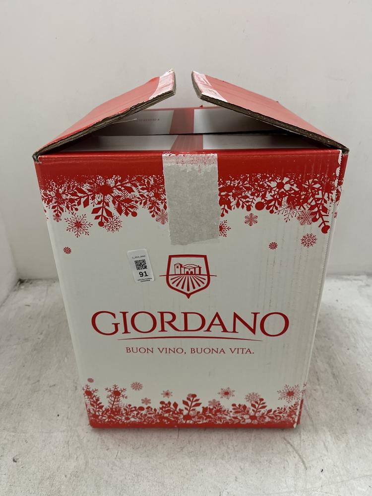 Lot 91  
            Chesterfield SR40 - Collection or Optional Delivery Available 

                
GIORDANO CHRISTMAS GIFT BOX TO INCLUDE BLANC DE BLANCS AND TOSCANA ROSSO (ALL TRE...